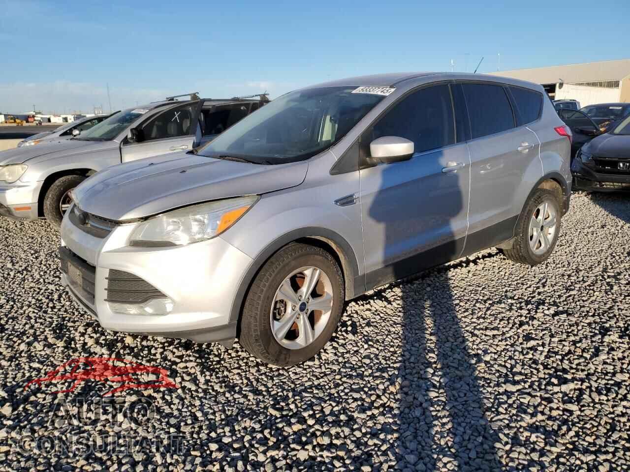 FORD ESCAPE 2015 - 1FMCU9GX0FUC36010
