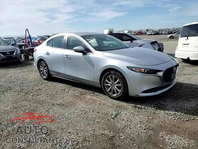 MAZDA 3 2019 - 3MZBPABL1KM111803