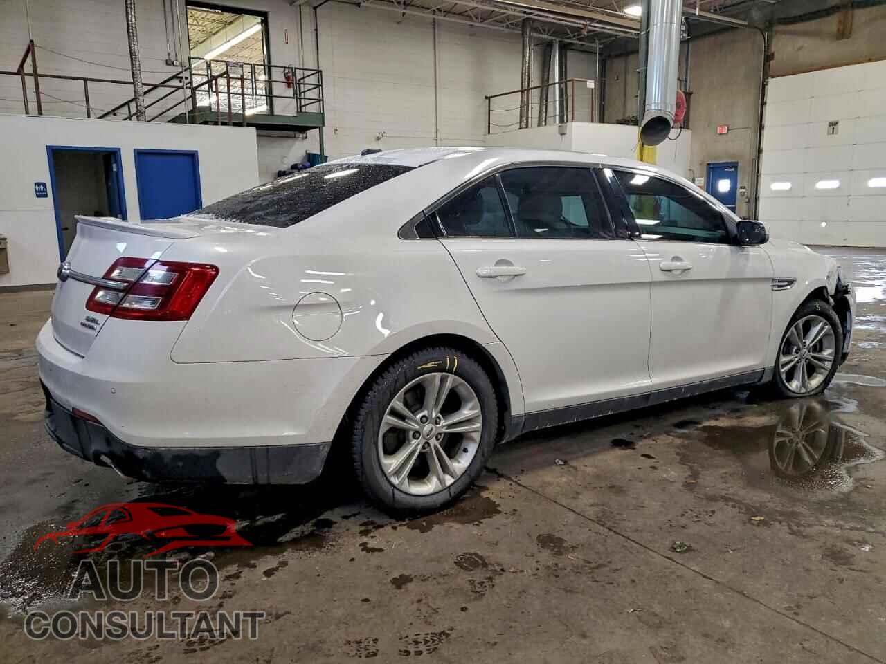FORD TAURUS 2014 - 1FAHP2E82EG117608