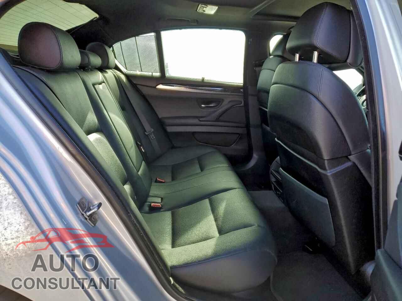 BMW 5 SERIES 2011 - WBAFR9C55BDE82102