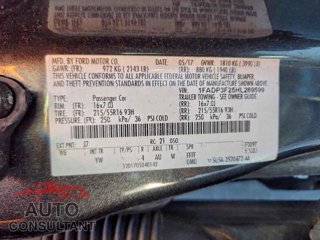 FORD FOCUS 2017 - 1FADP3F25HL269599