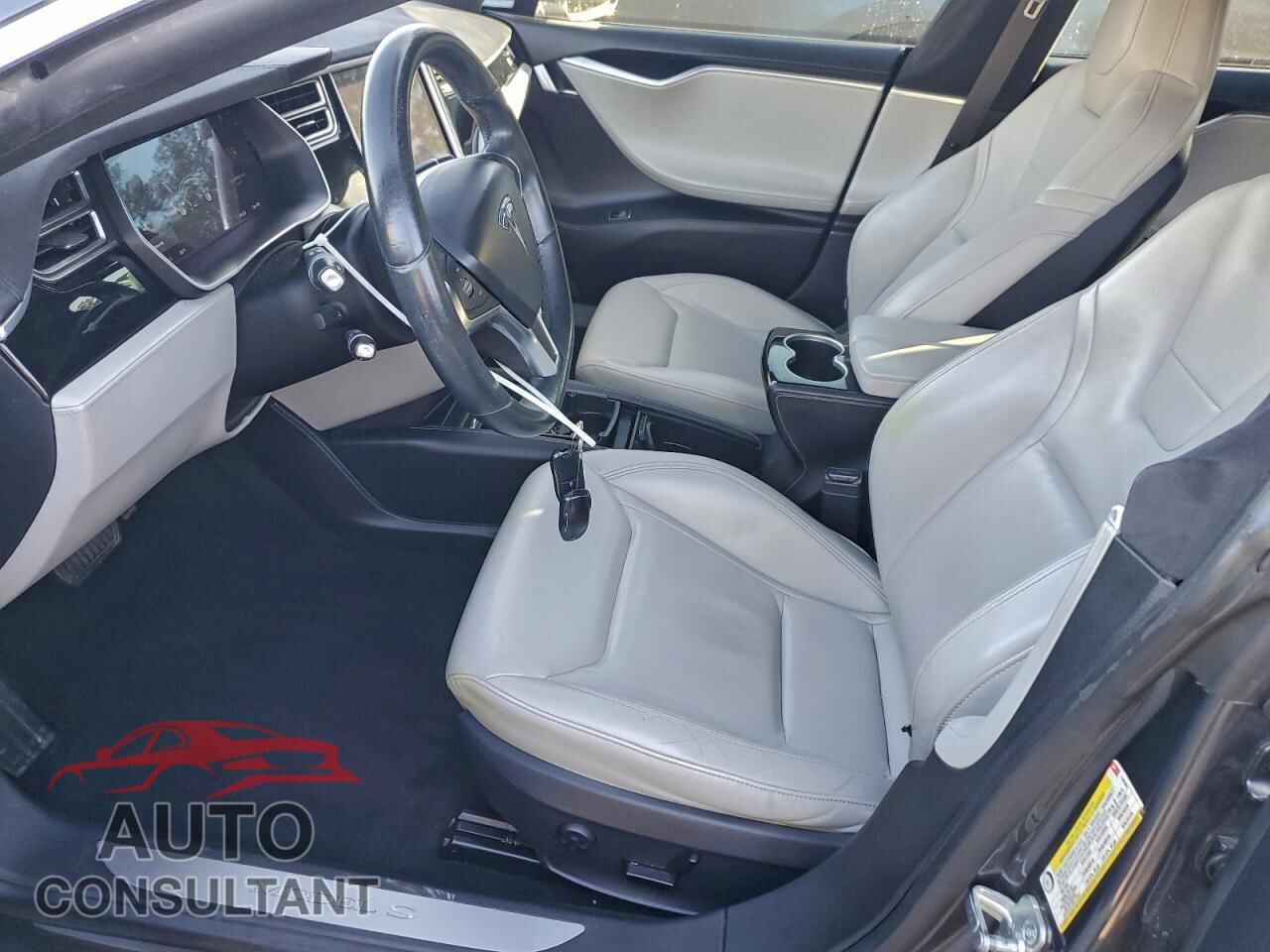 TESLA MODEL S 2015 - 5YJSA1E17FF118165