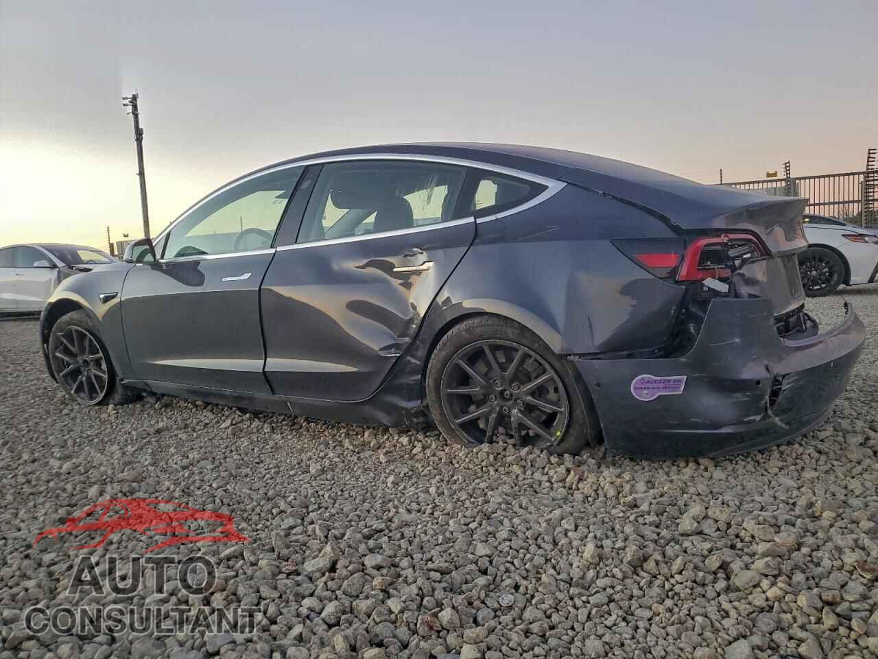 TESLA MODEL 3 2018 - 5YJ3E1EA6JF038423