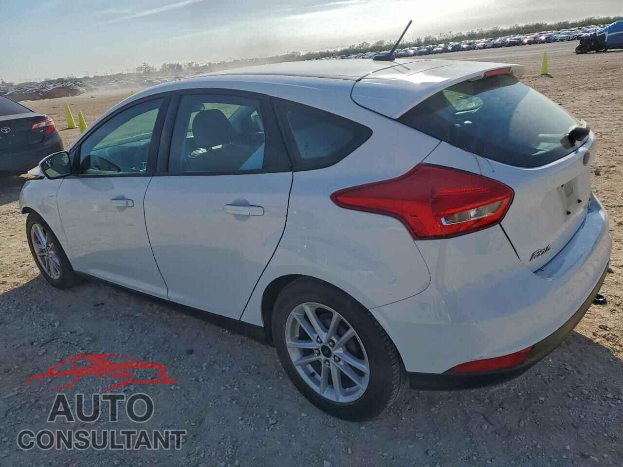 FORD FOCUS 2016 - 1FADP3K2XGL239339
