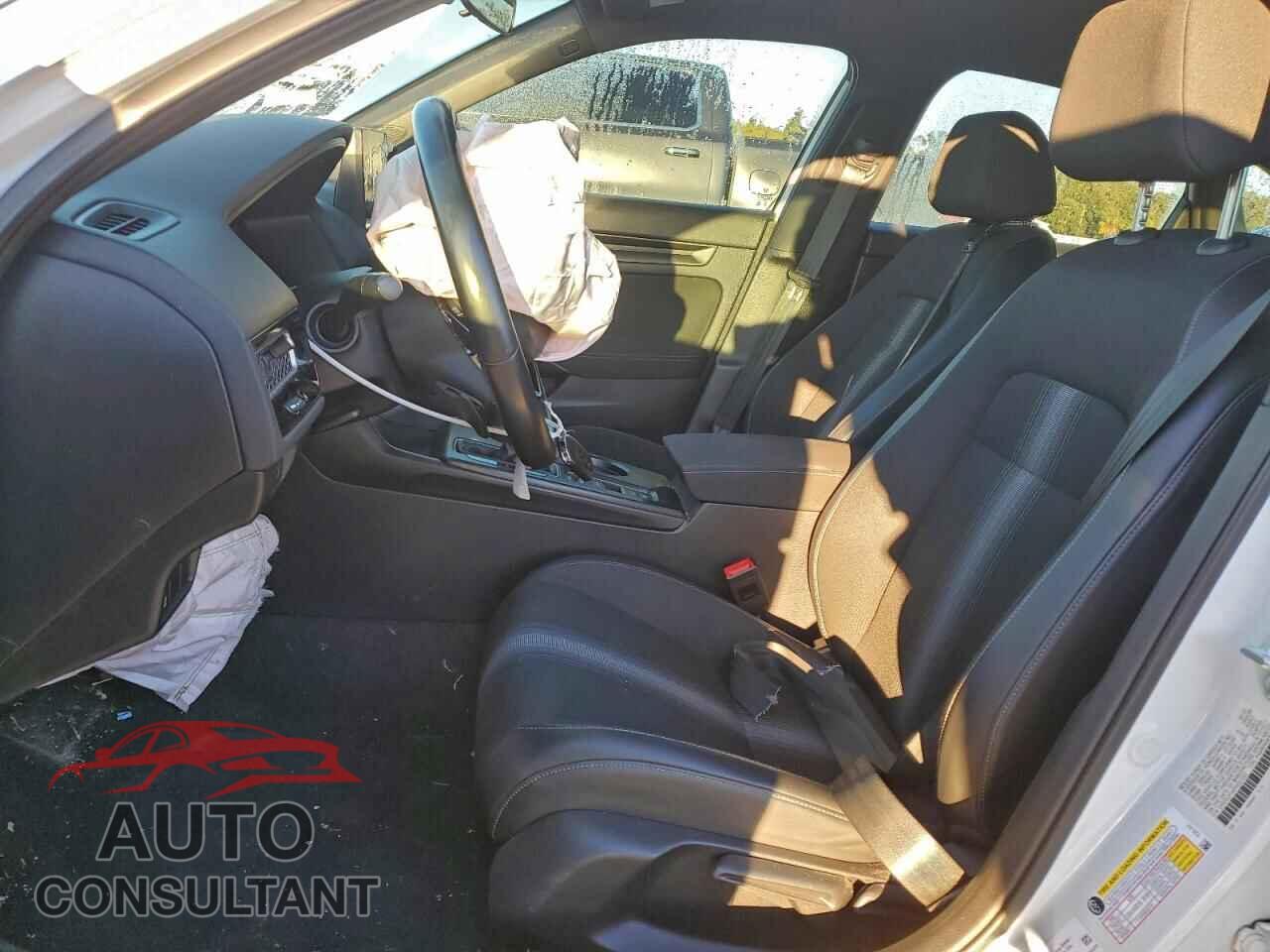 HONDA CIVIC 2023 - 2HGFE2F54PH551002