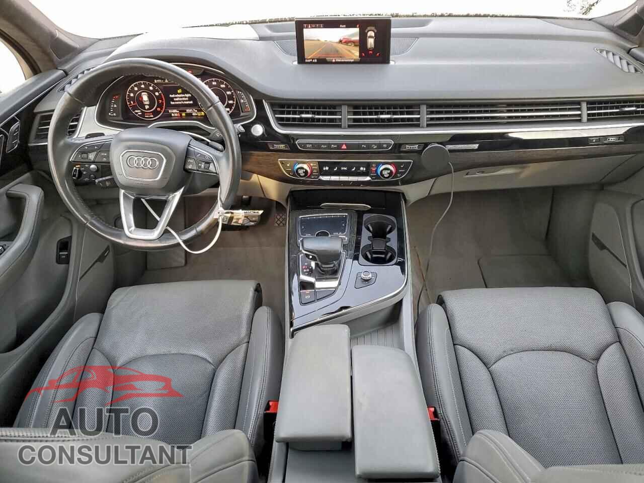 AUDI Q7 2018 - WA1VAAF71JD011185