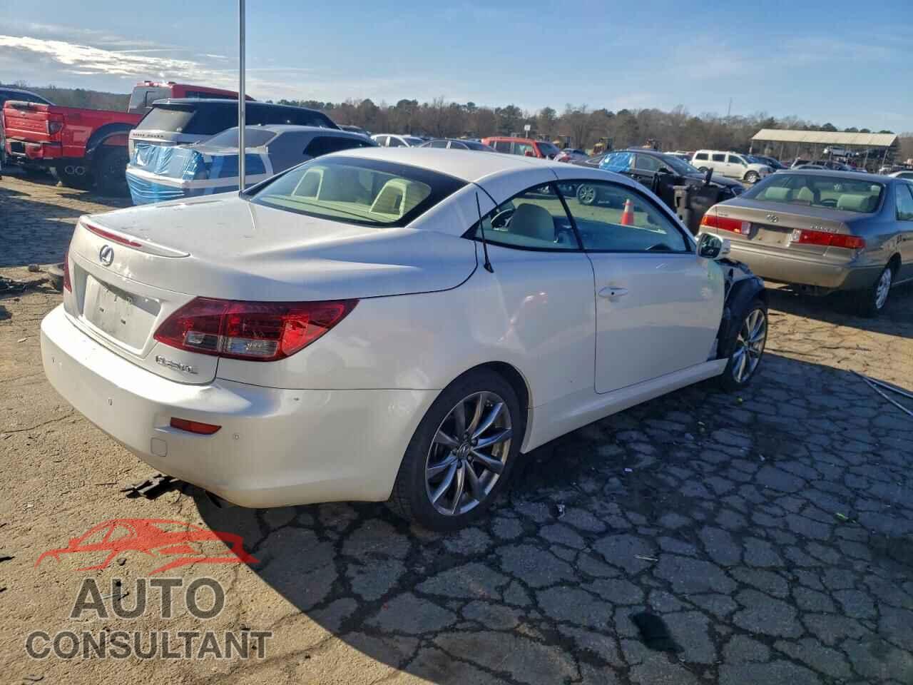 LEXUS IS 2015 - JTHFF2C25F2532552