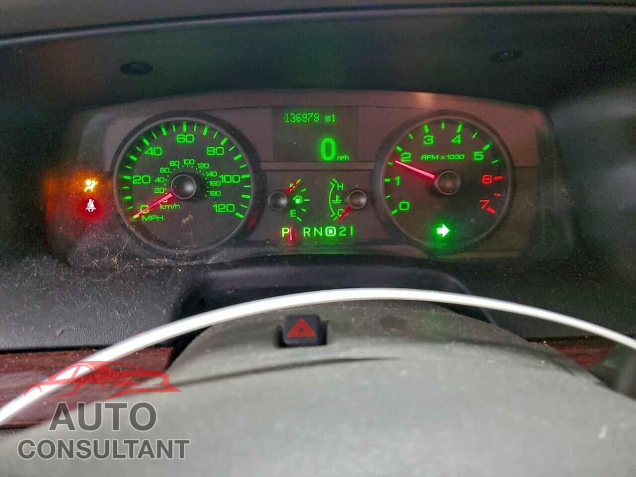 FORD CROWN VIC 2011 - 2FABP7EV8BX174846