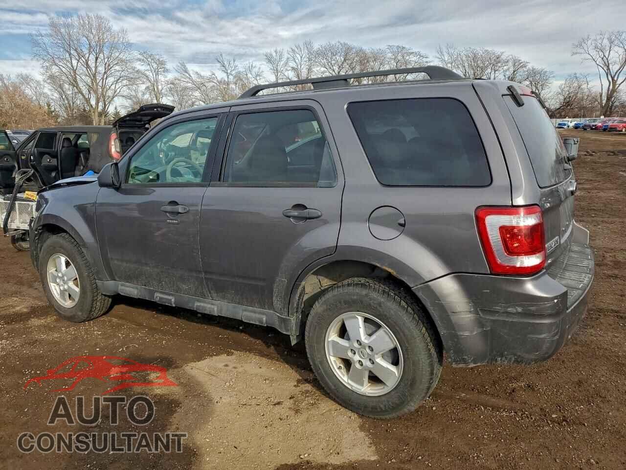 FORD ESCAPE 2011 - 1FMCU0D76BKB03127