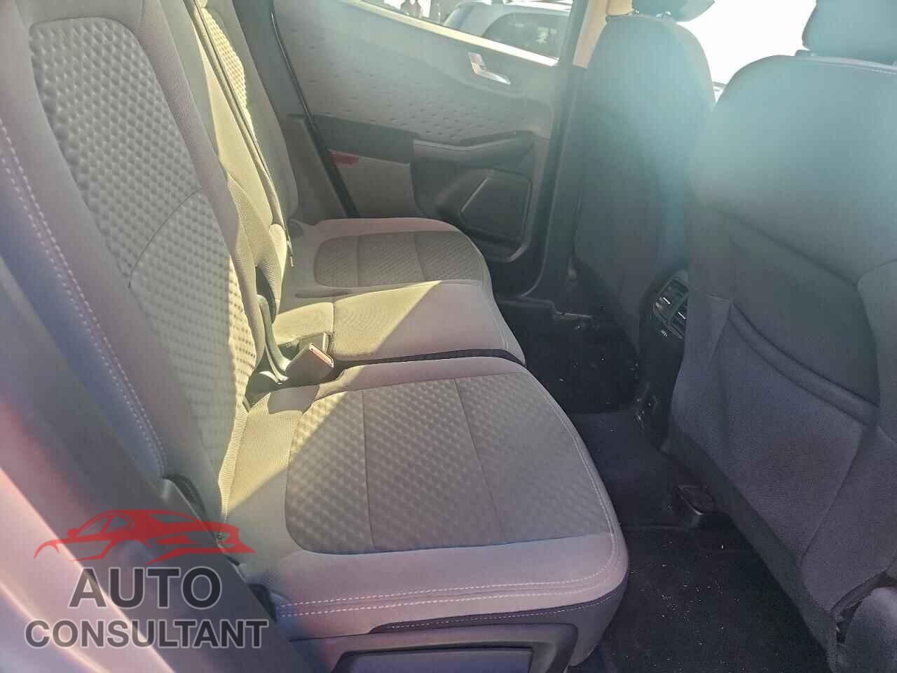 FORD ESCAPE 2020 - 1FMCU0G64LUA39467