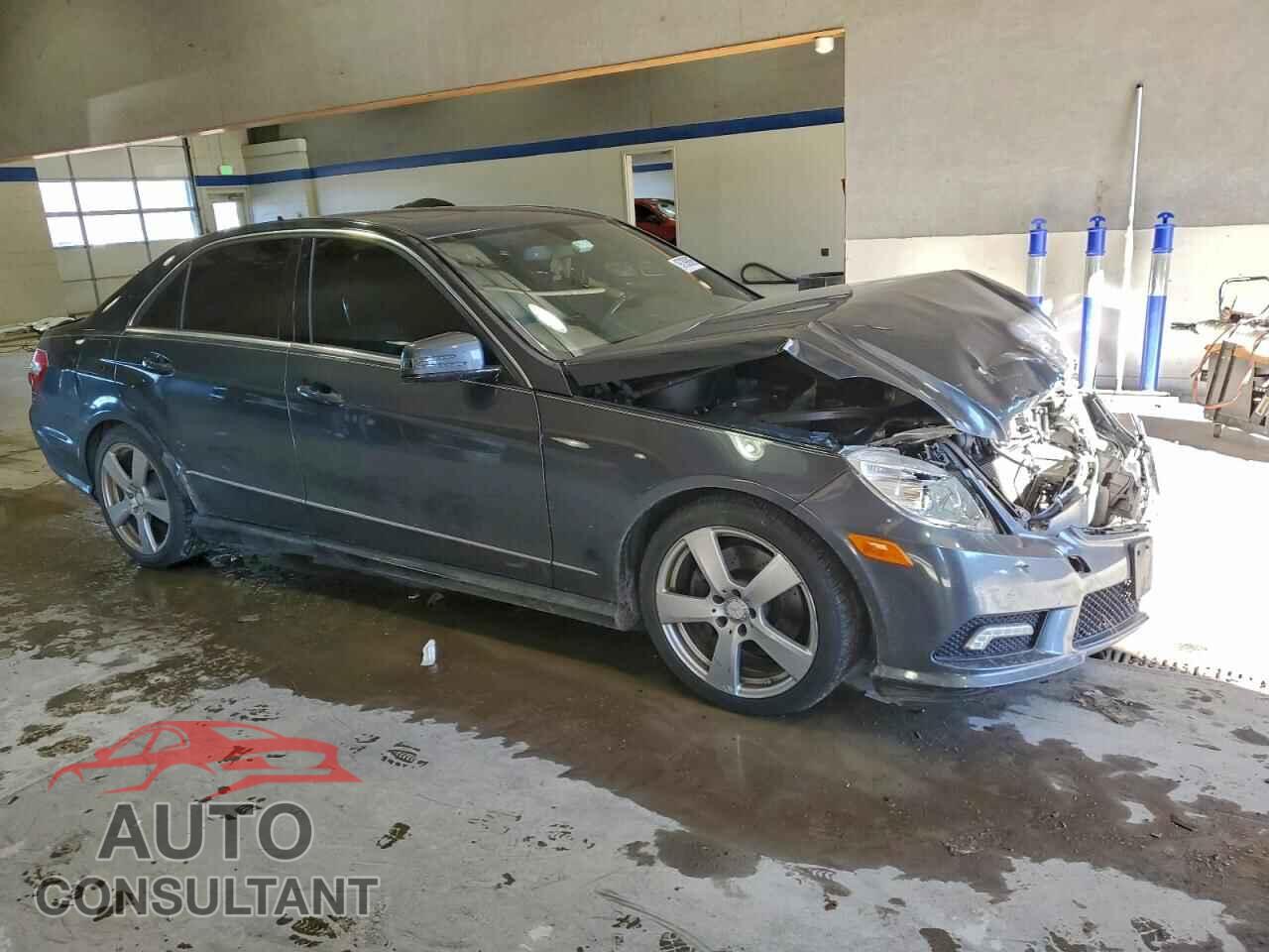 MERCEDES-BENZ E-CLASS 2011 - WDDHF8HB4BA293152