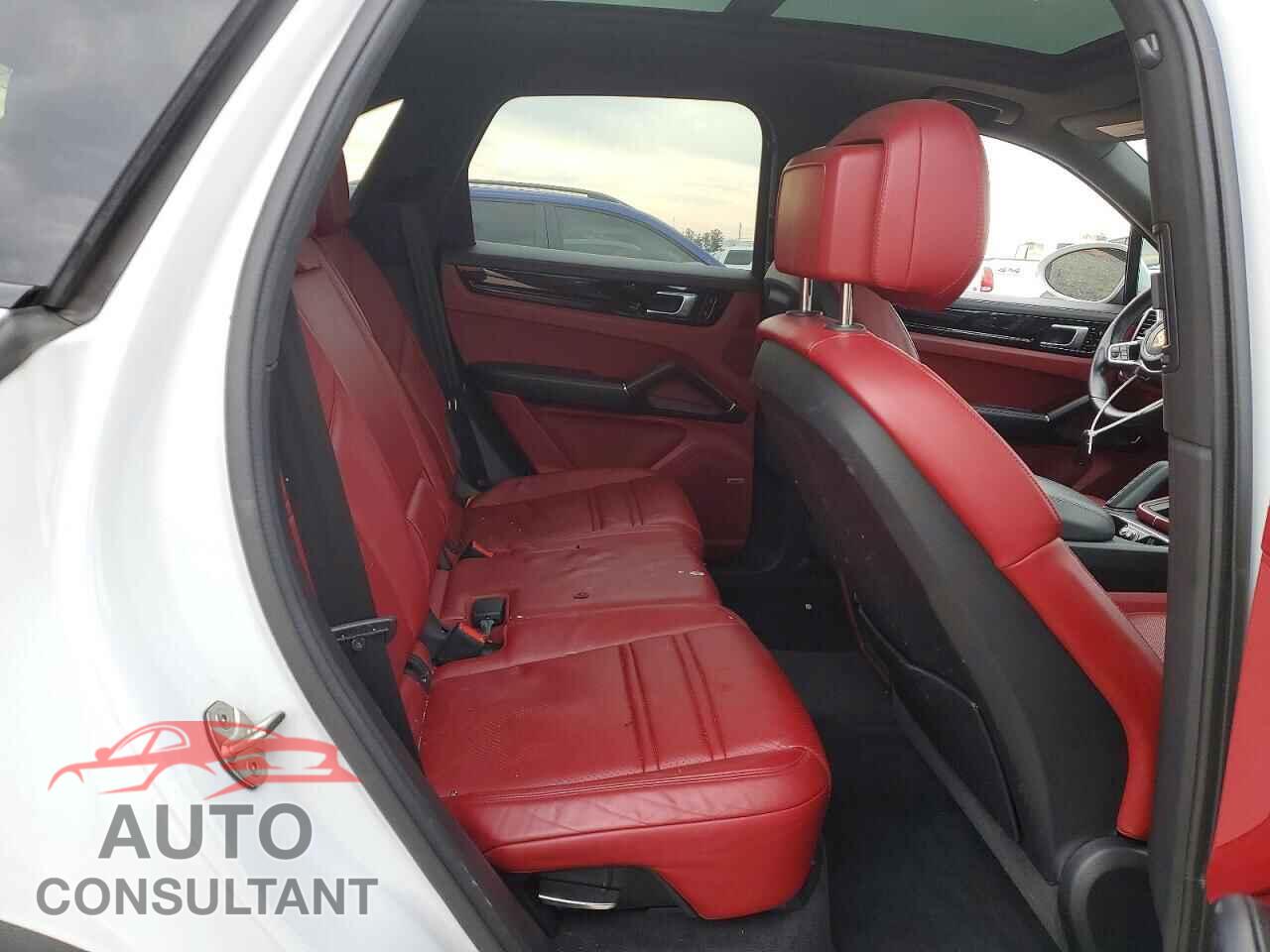 PORSCHE CAYENNE 2021 - WP1AA2AY2MDA09569
