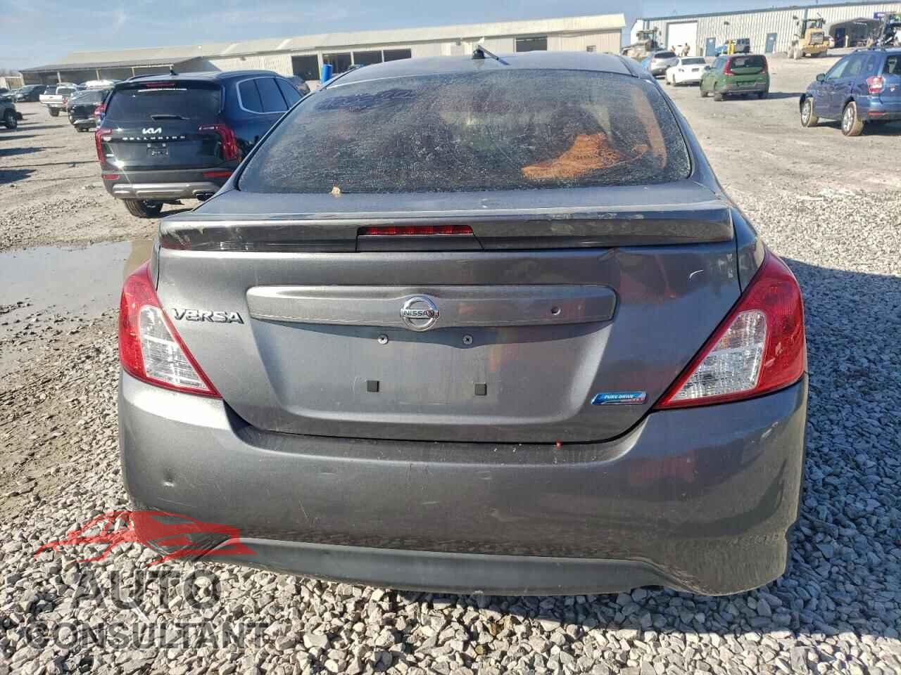 NISSAN VERSA 2016 - 3N1CN7APXGL856487