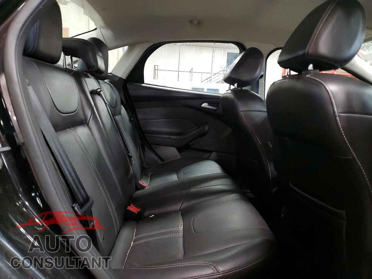 FORD FOCUS 2014 - 1FADP3F24EL110665