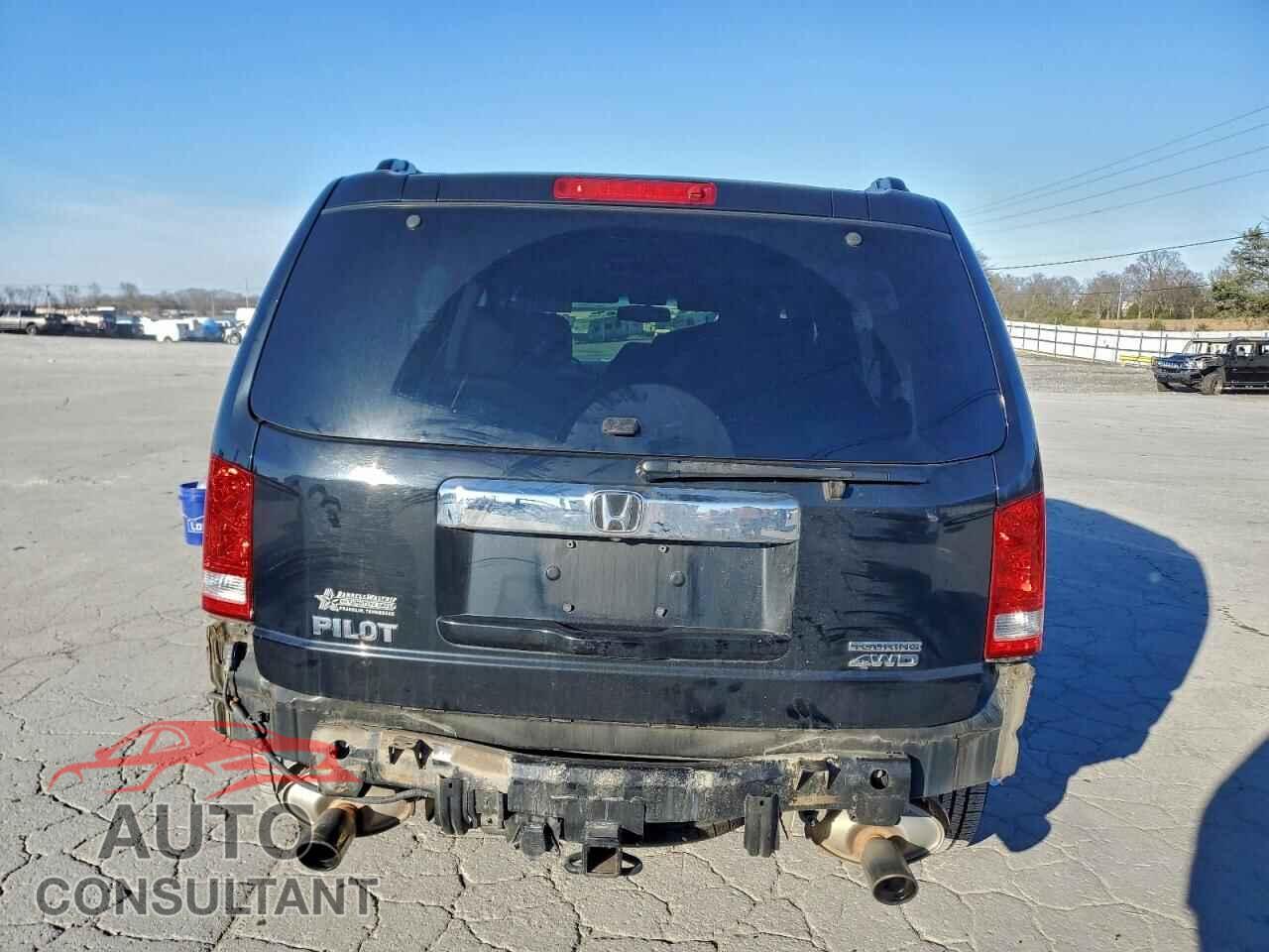 HONDA PILOT 2015 - 5FNYF4H96FB004673