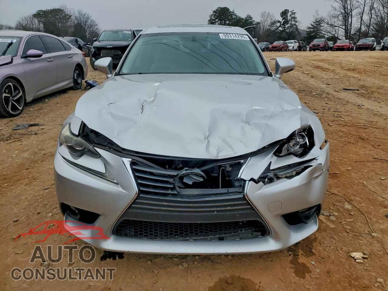 LEXUS IS 2014 - JTHBE1D27E5002882