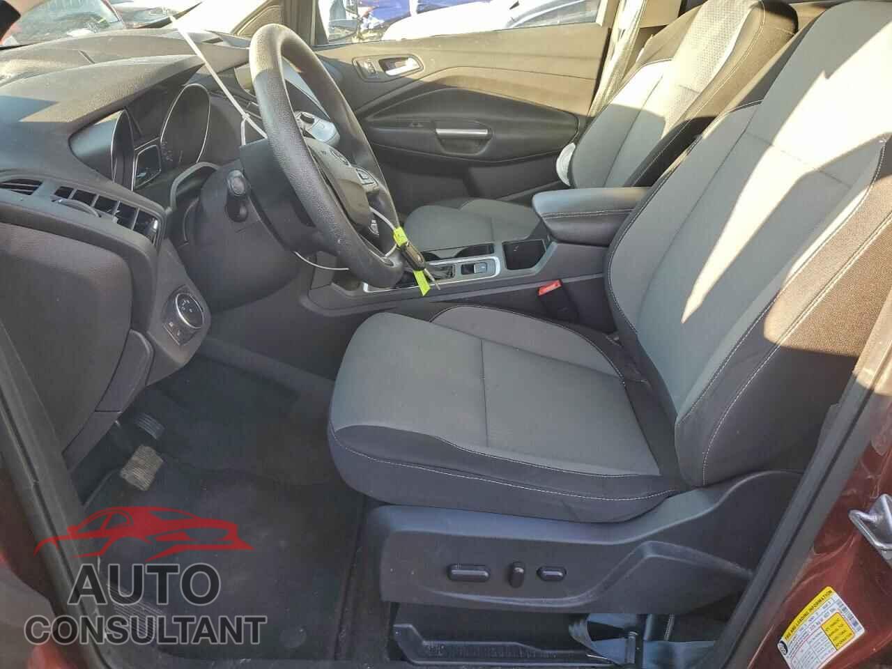 FORD ESCAPE 2018 - 1FMCU9GD9JUB19170