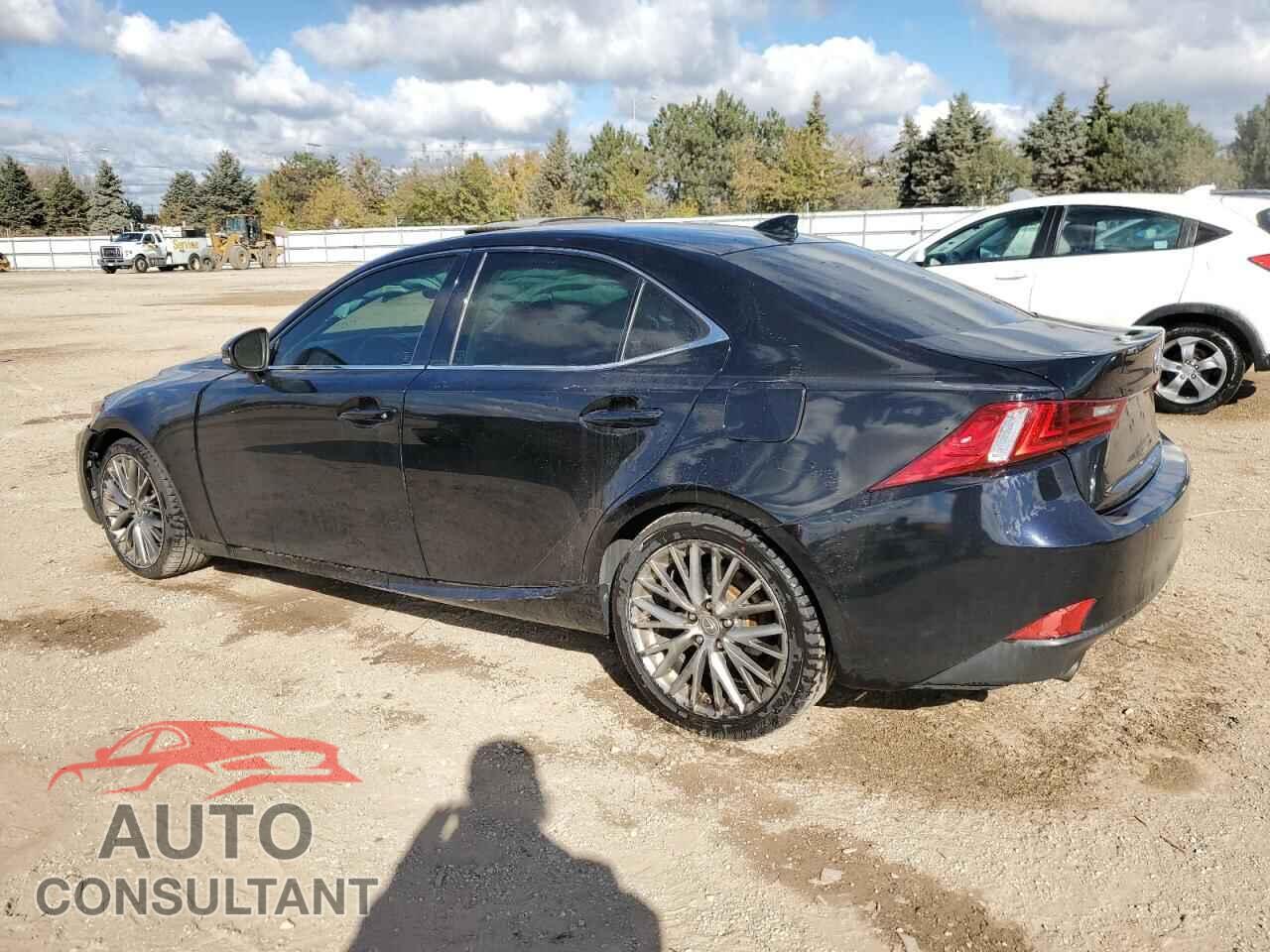 LEXUS IS 2015 - JTHCF1D28F5022867