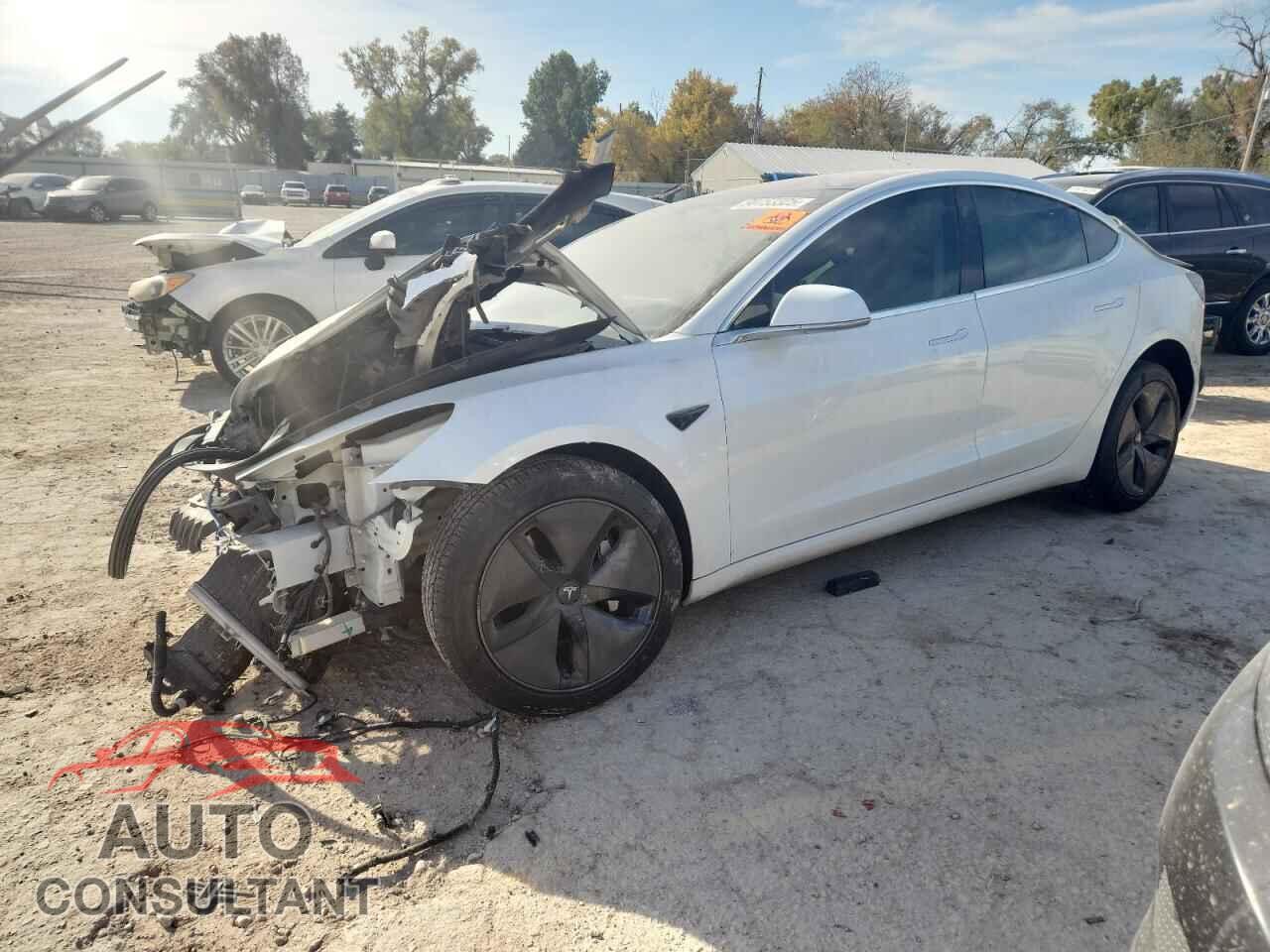 TESLA MODEL 3 2018 - 5YJ3E1EA2JF033171