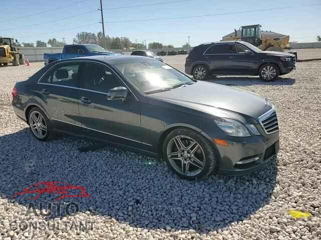 MERCEDES-BENZ E-CLASS 2013 - WDDHF5KBXDA728749