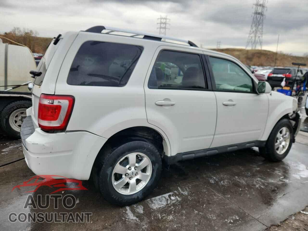 FORD ESCAPE 2011 - 1FMCU9E70BKB93037