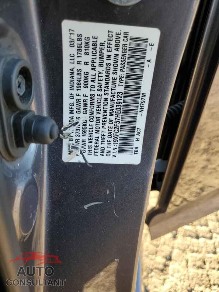 HONDA CIVIC 2017 - 19XFC2F57HE039123