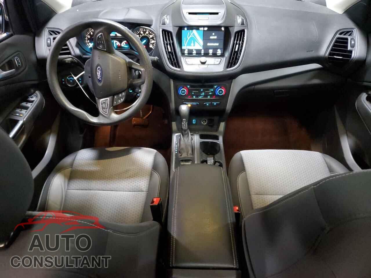 FORD ESCAPE 2017 - 1FMCU9GDXHUD99501