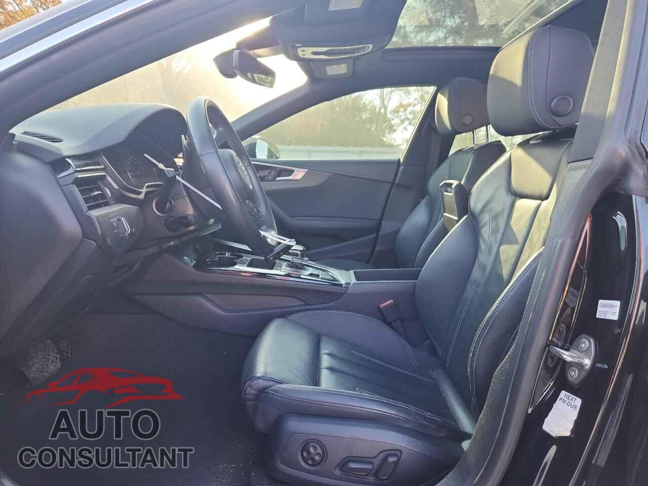 AUDI A5 2021 - WAUDACF55MA057309