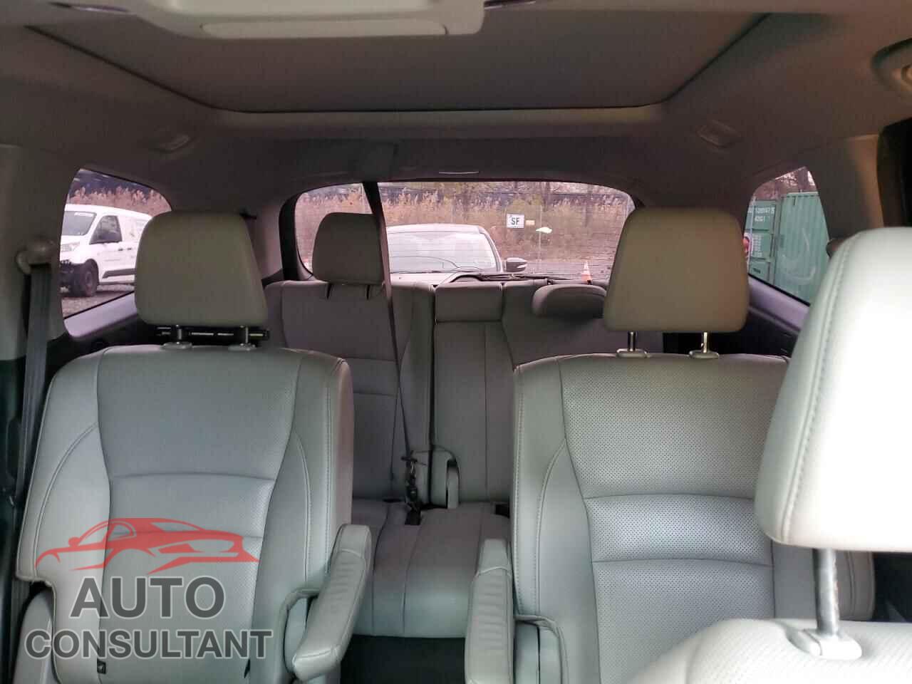 HONDA PILOT 2019 - 5FNYF6H09KB055446