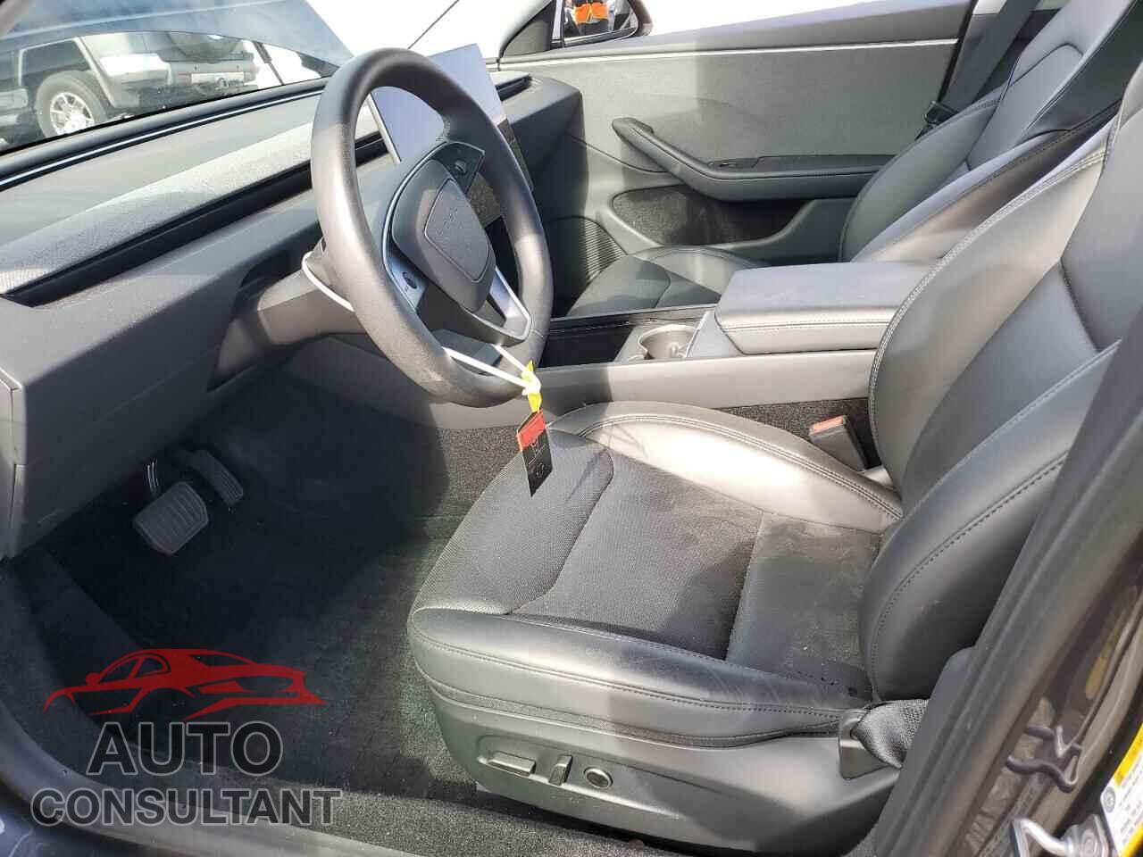 TESLA MODEL 3 2025 - 5YJ3E1EA9SF892176