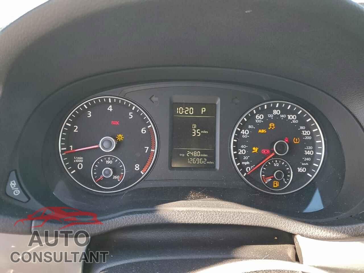 VOLKSWAGEN PASSAT 2013 - 1VWAP7A35DC032607