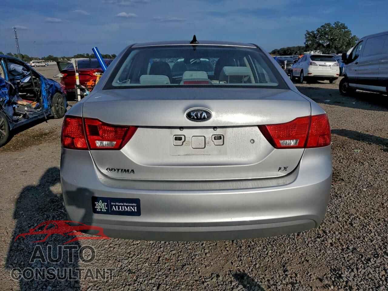 KIA OPTIMA 2009 - KNAGE228X95300835