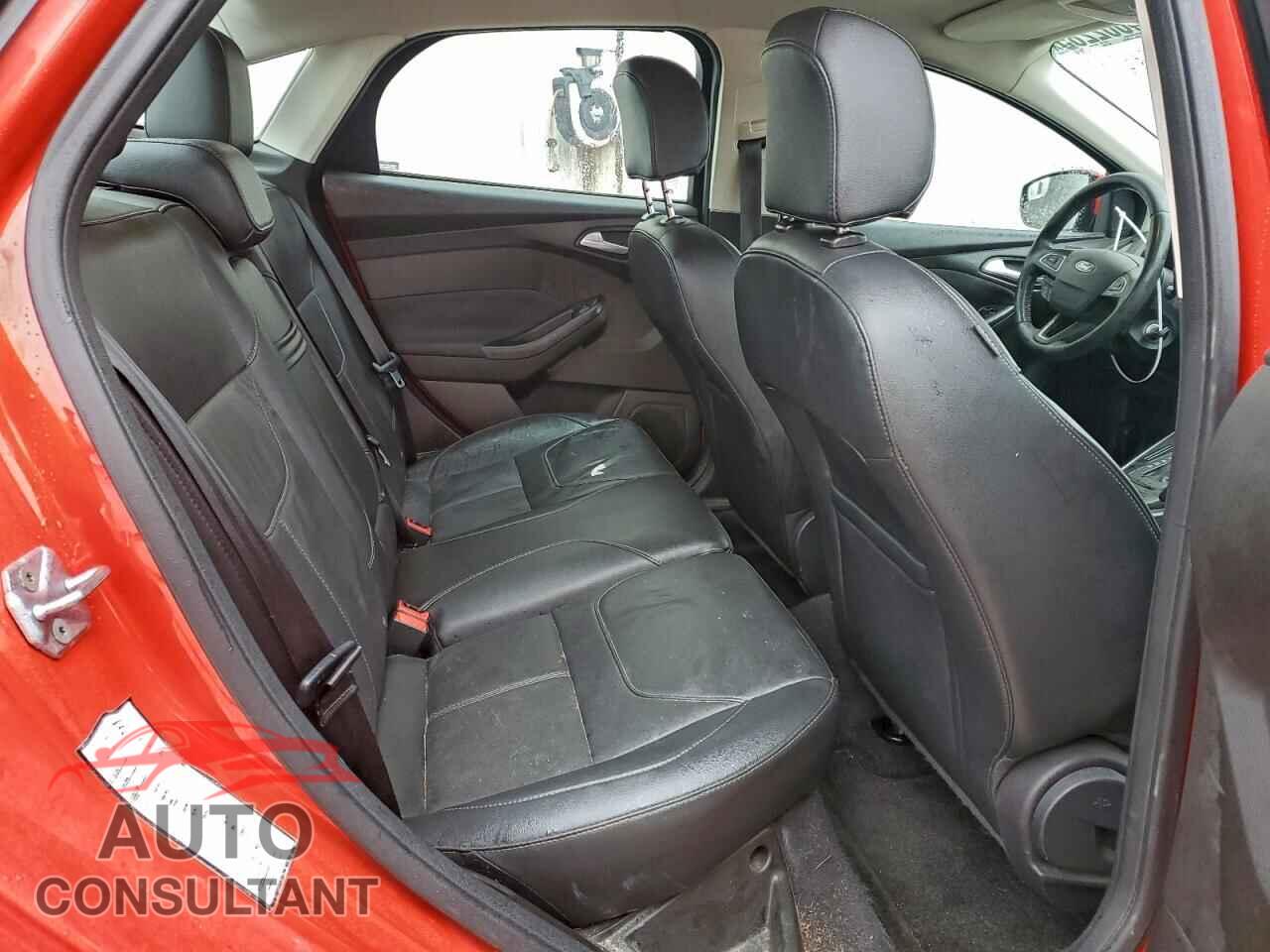 FORD FOCUS 2016 - 1FADP3F22GL298962