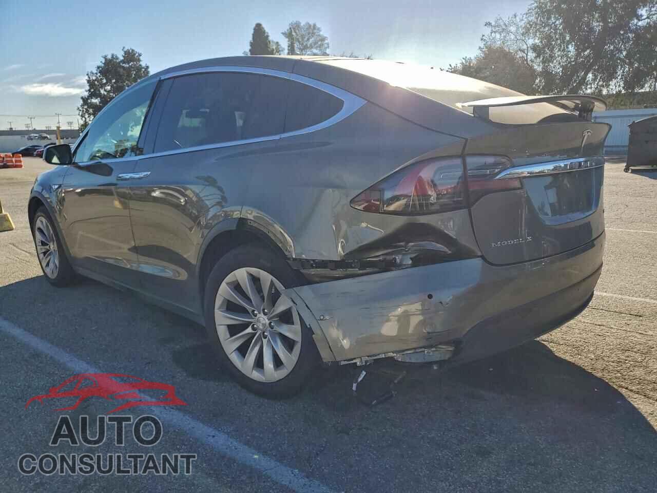 TESLA MODEL X 2016 - 5YJXCBE24GF005449