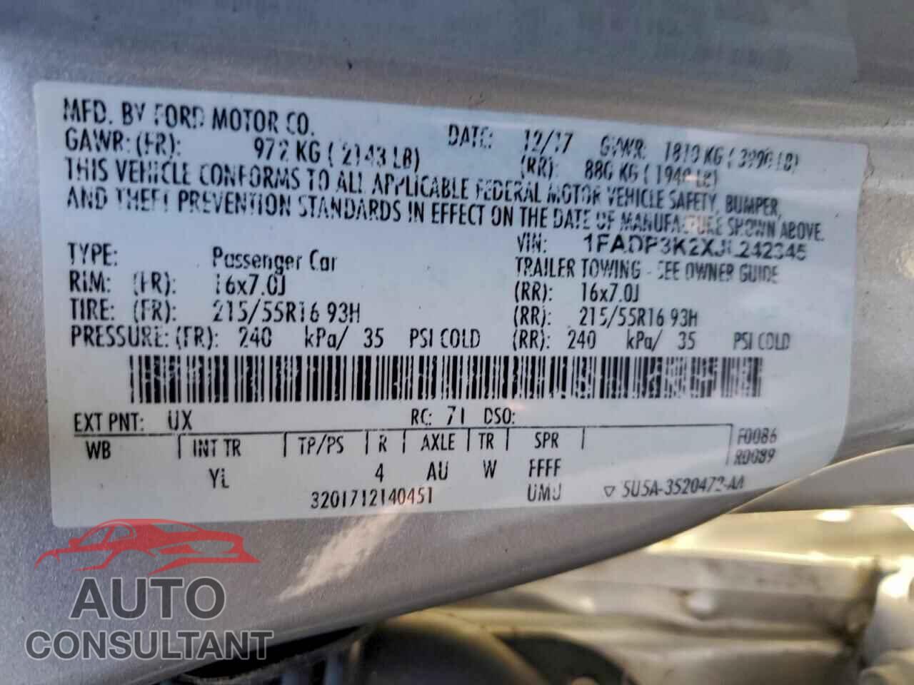 FORD FOCUS 2018 - 1FADP3K2XJL242345