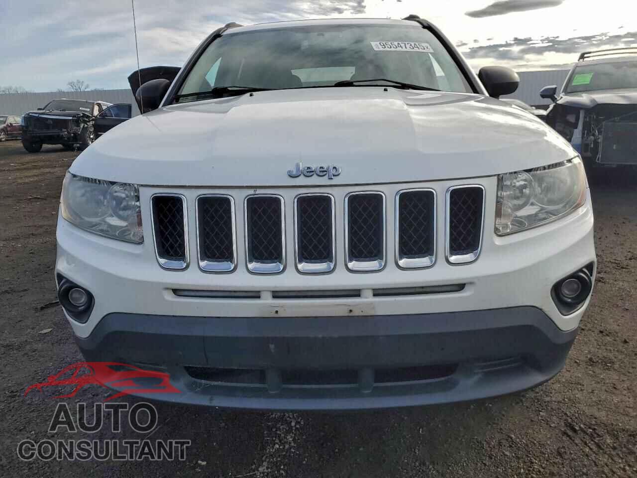 JEEP COMPASS 2011 - 1J4NF1FB5BD280023