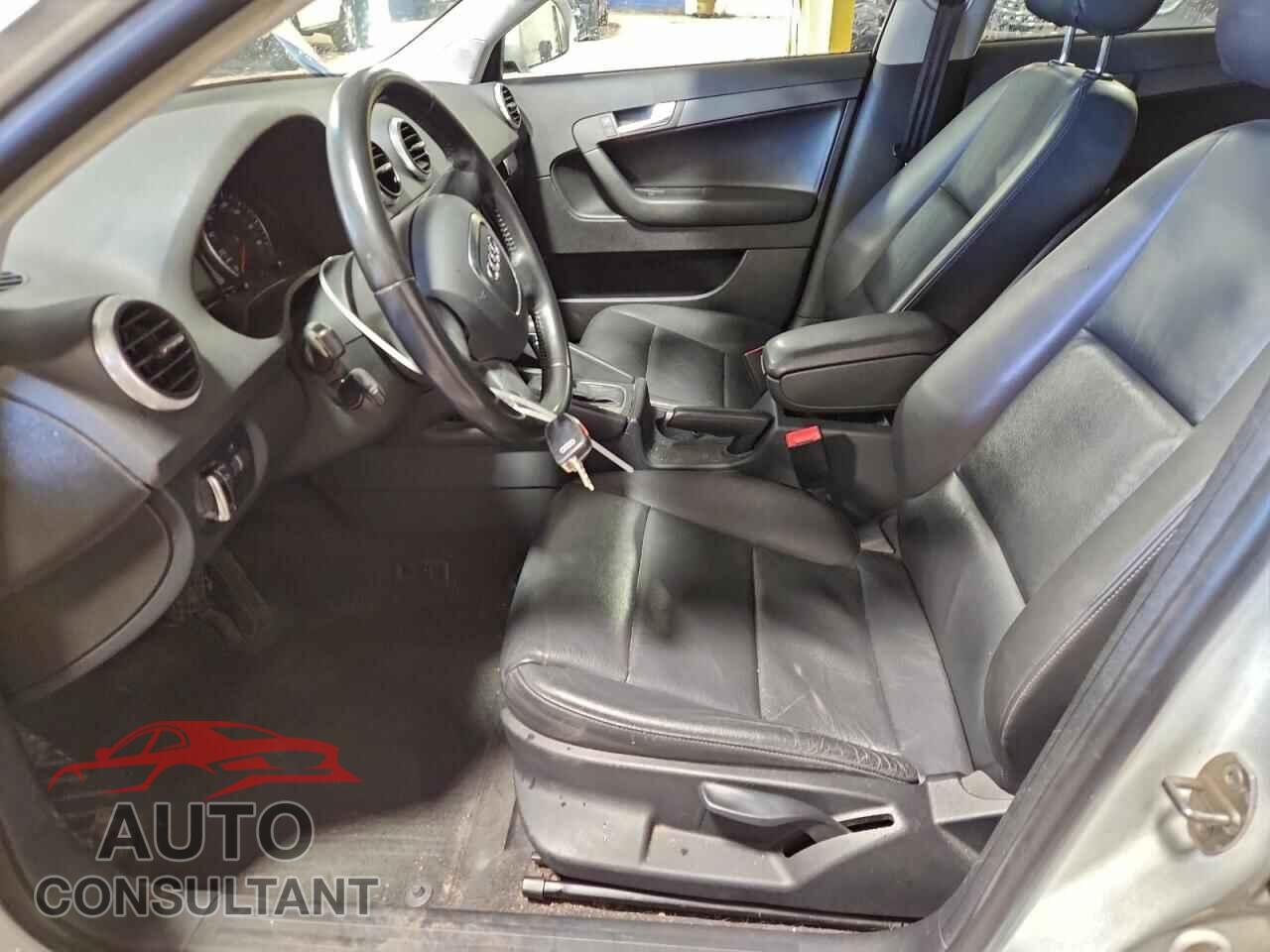 AUDI A3 2010 - WAUBEAFM3AA110933
