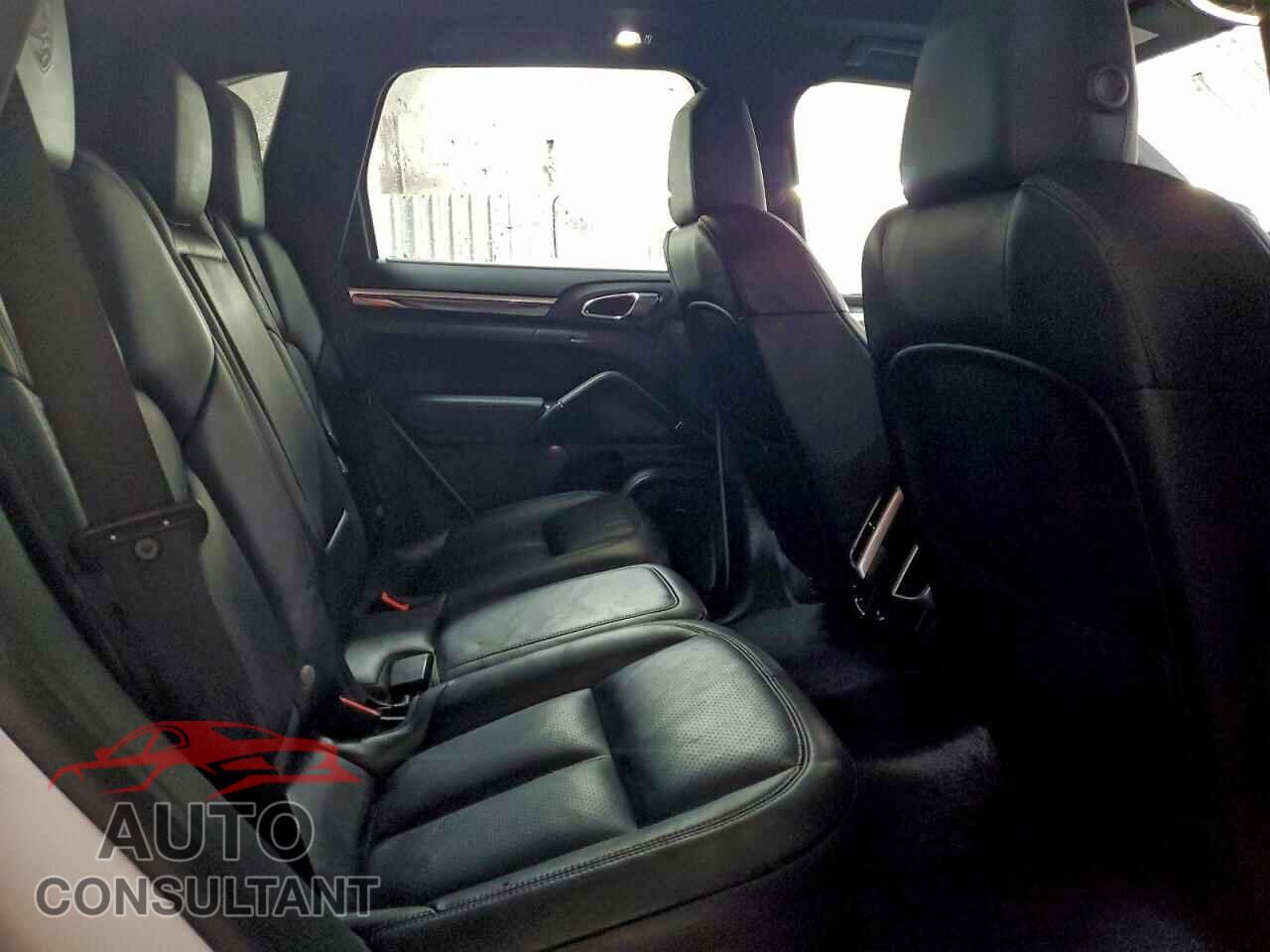 PORSCHE CAYENNE 2017 - WP1AA2A25HKA90726