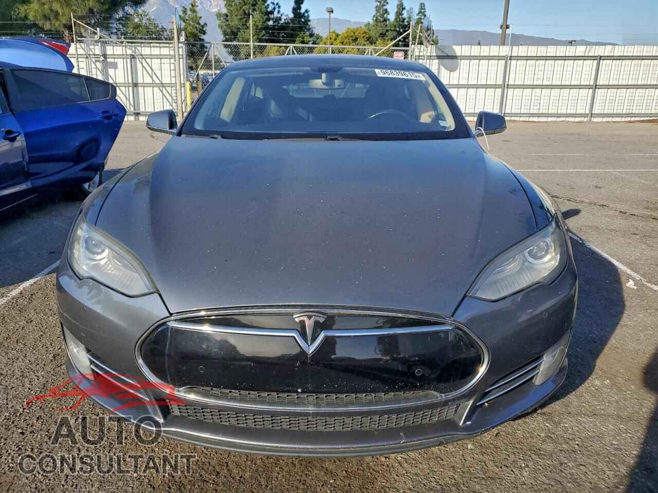 TESLA MODEL S 2014 - 5YJSA1H12EFP44085