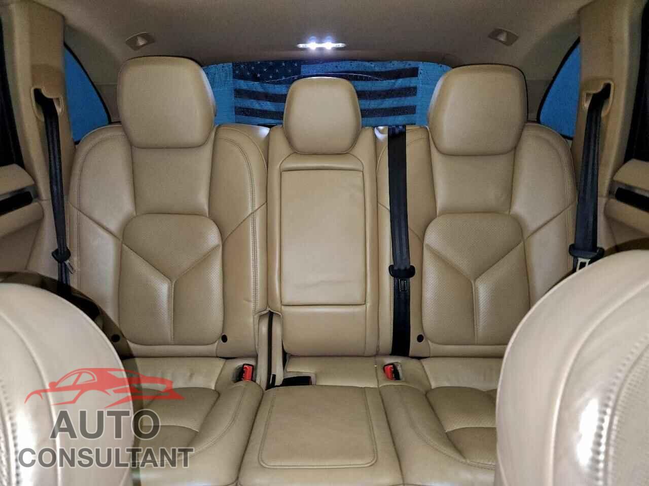 PORSCHE CAYENNE 2016 - WP1AA2A24GLA00782
