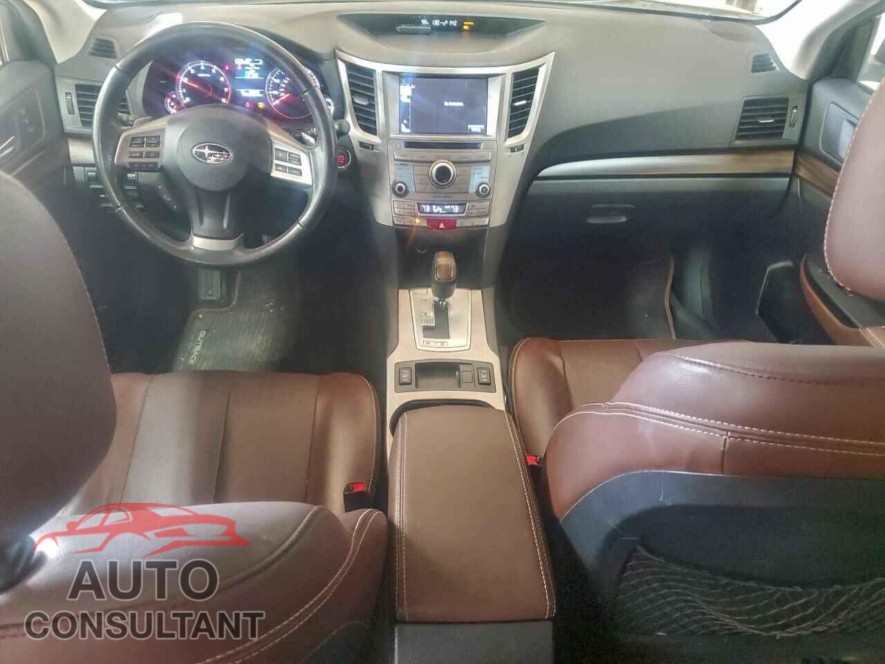 SUBARU OUTBACK 2014 - 4S4BRBPC3E3204741
