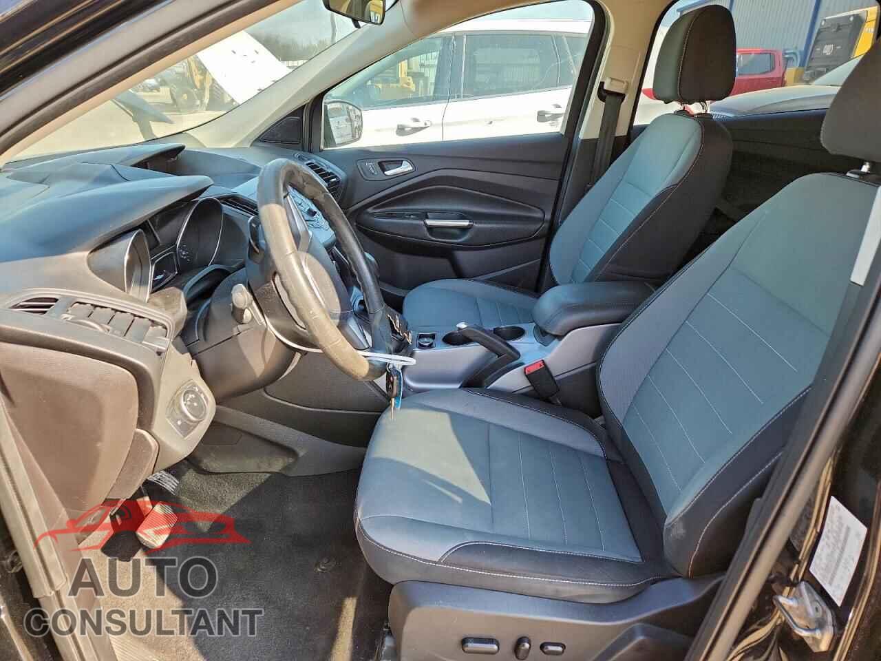 FORD ESCAPE 2016 - 1FMCU0G92GUC12922