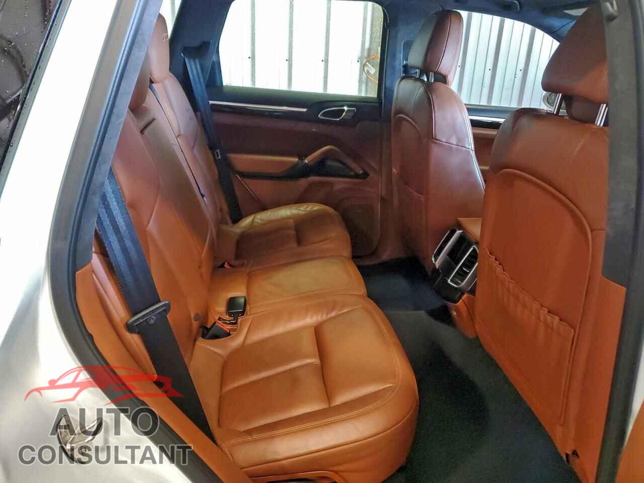 PORSCHE CAYENNE 2016 - WP1AD2A21GLA79142