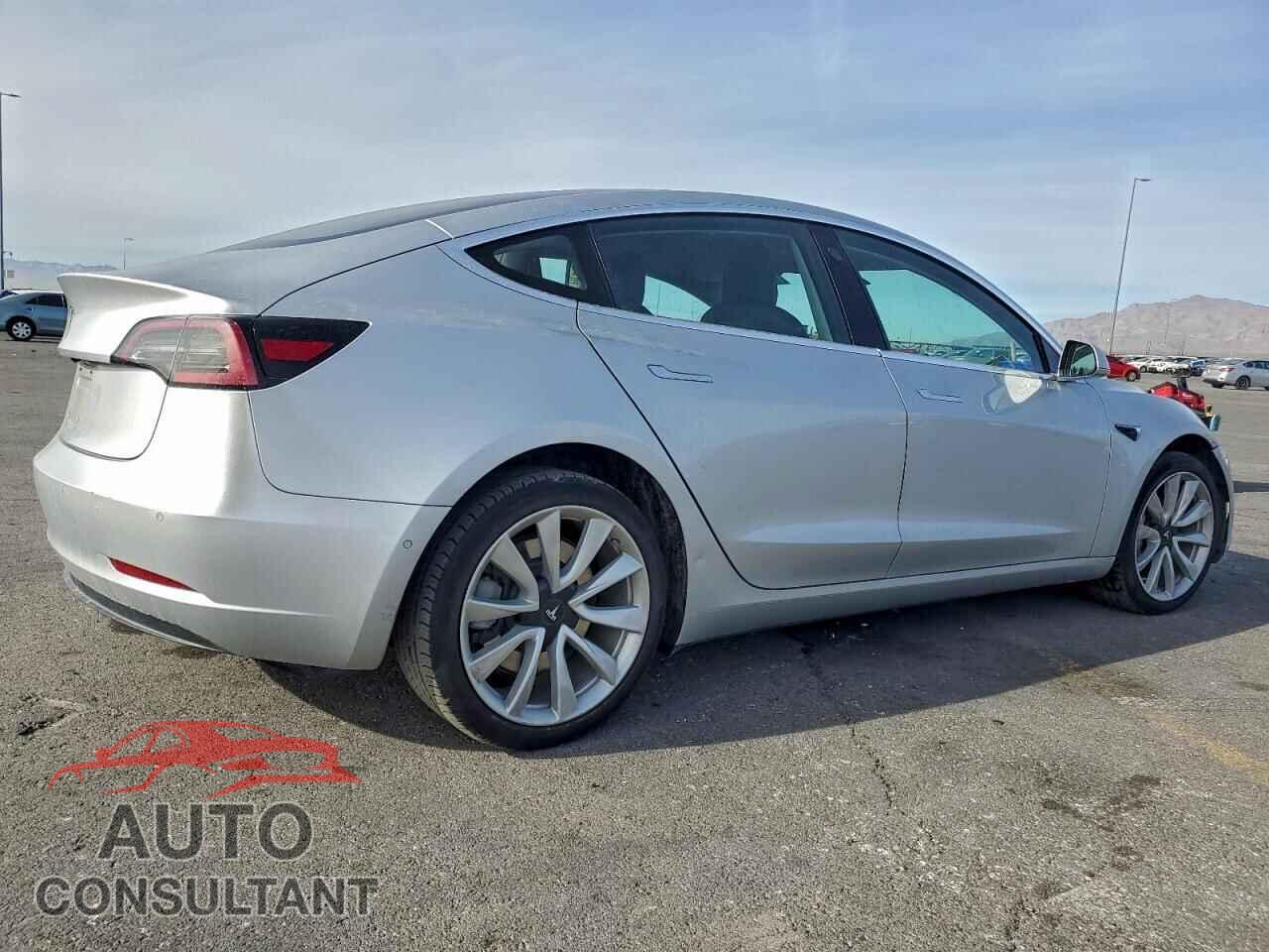 TESLA MODEL 3 2018 - 5YJ3E1EA2JF017858