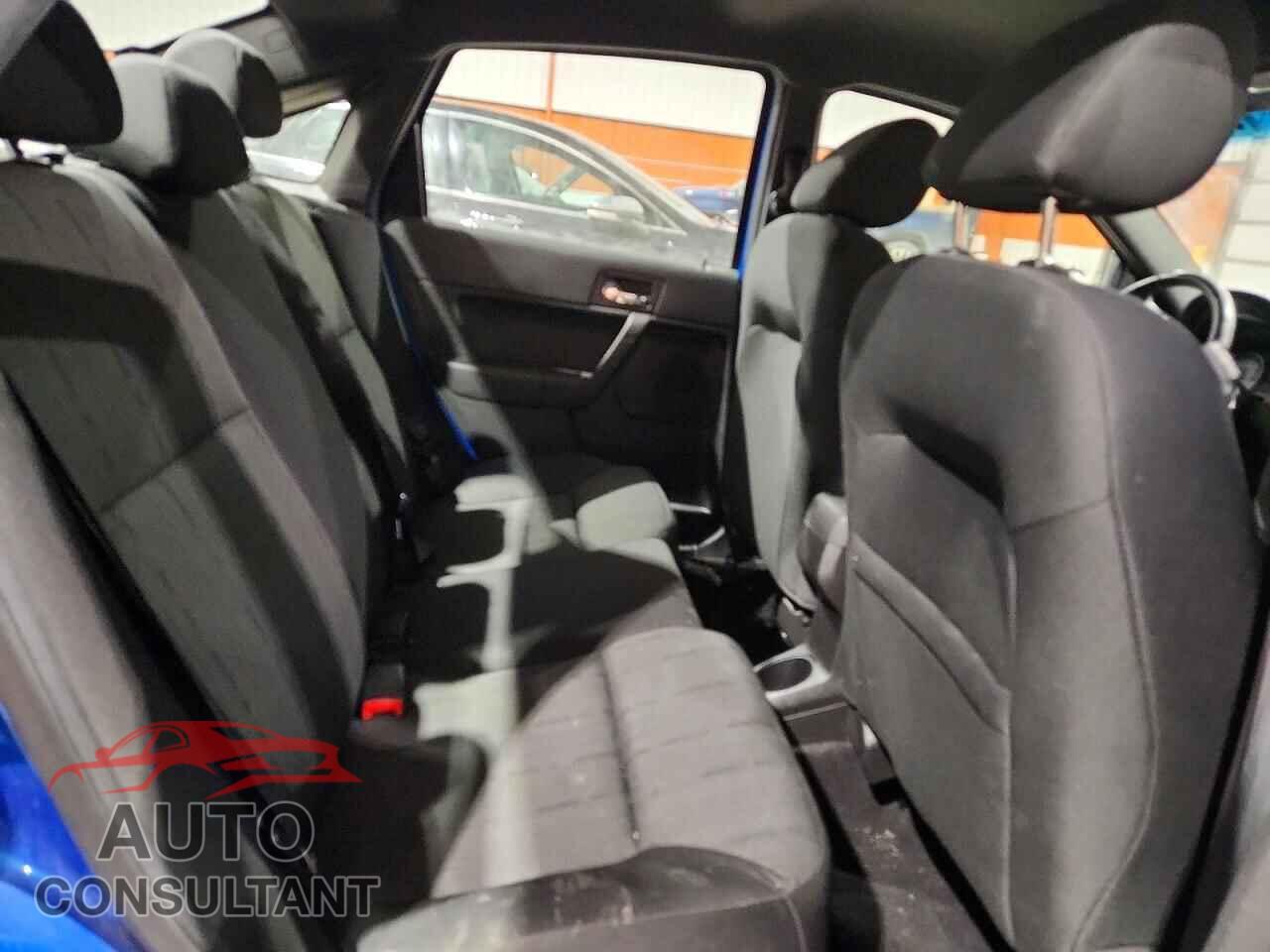FORD FOCUS 2011 - 1FAHP3FN1BW138803