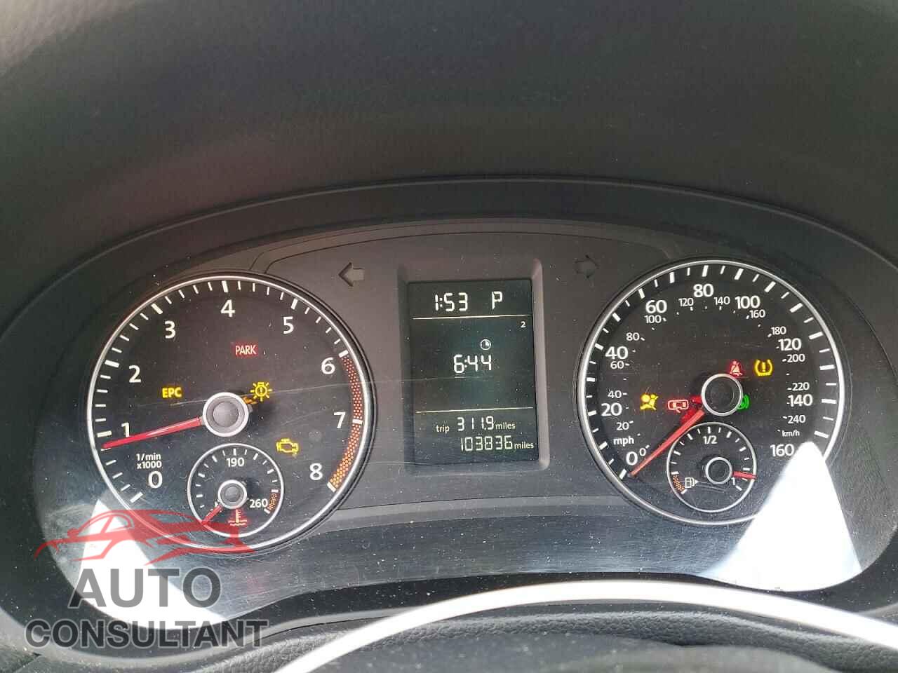 VOLKSWAGEN PASSAT 2015 - 1VWAT7A33FC120599