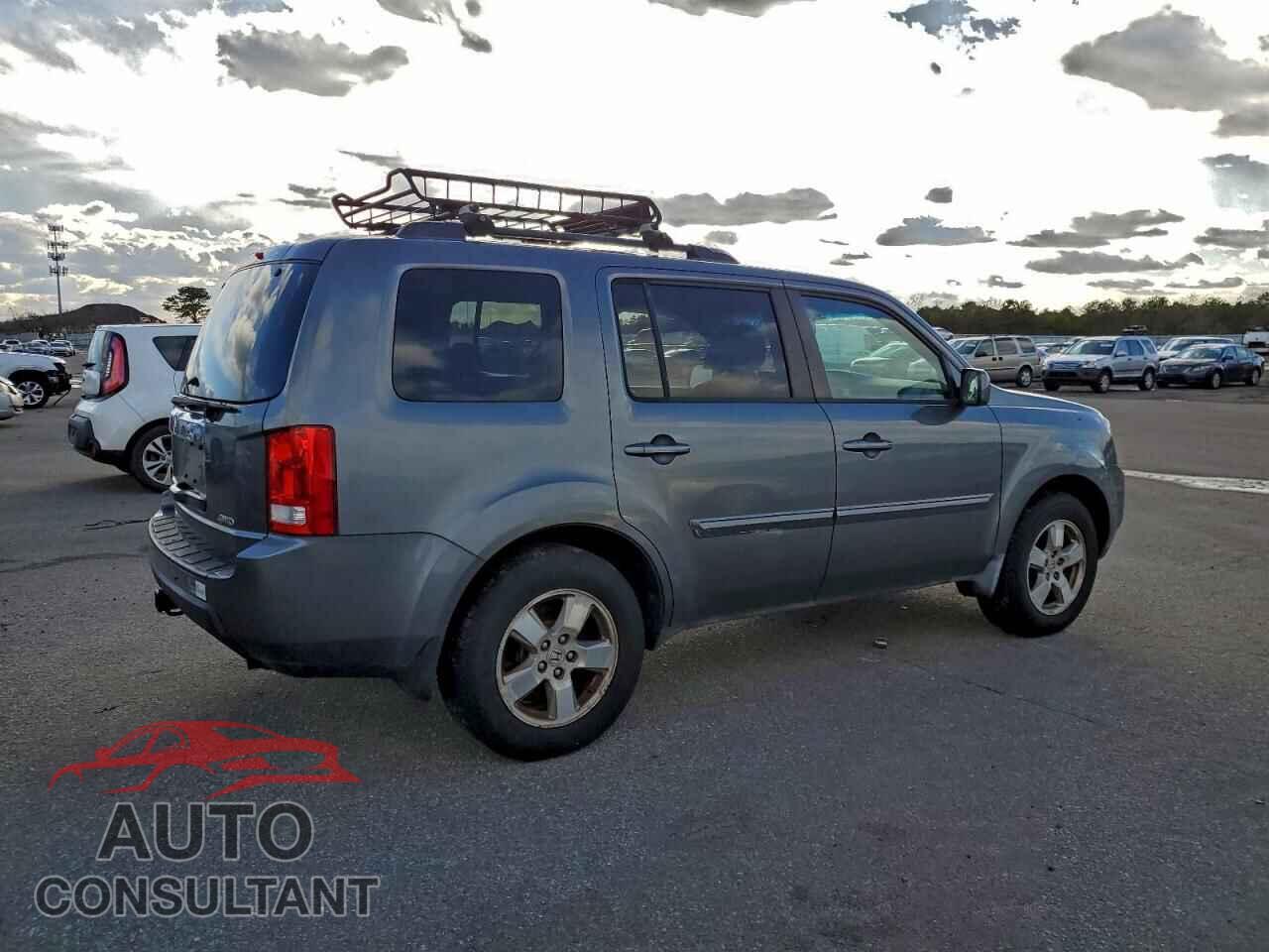 HONDA PILOT 2011 - 5FNYF4H71BB059573