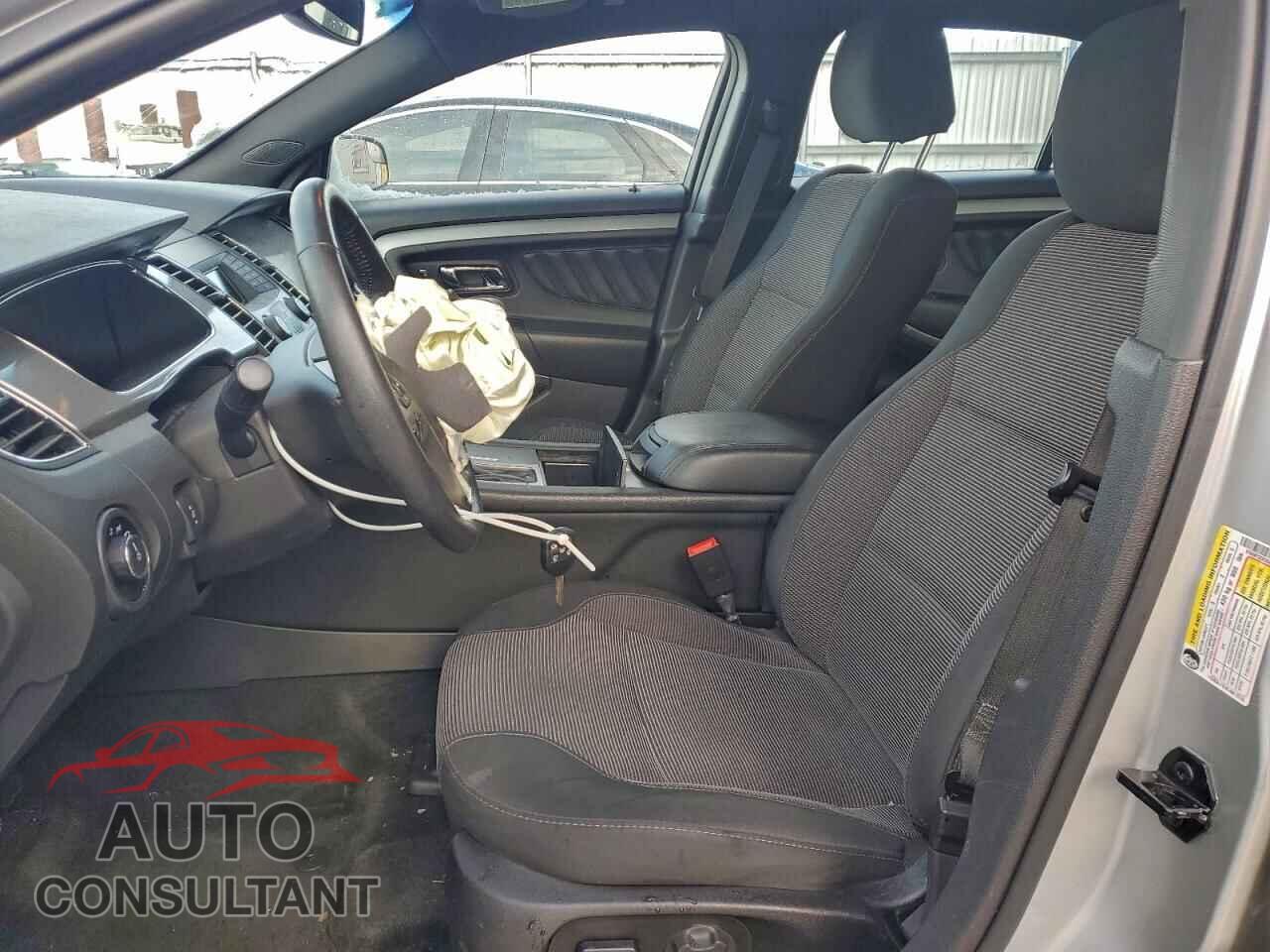 FORD TAURUS 2016 - 1FAHP2E83GG149115