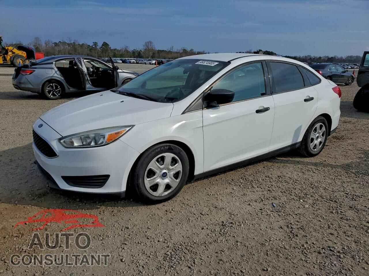 FORD FOCUS 2016 - 1FADP3E22GL242005