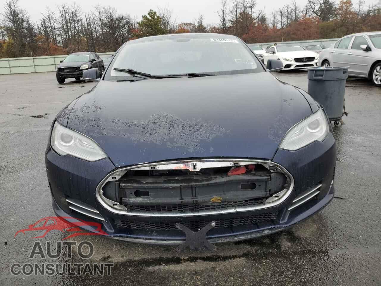 TESLA MODEL S 2013 - 5YJSA1DP7DFP07140